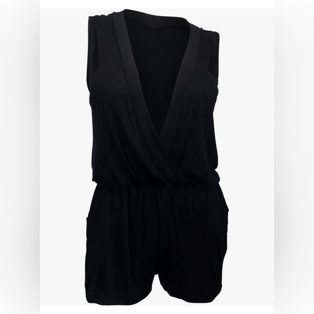 NWOT Evougues Deep V  Black Romper